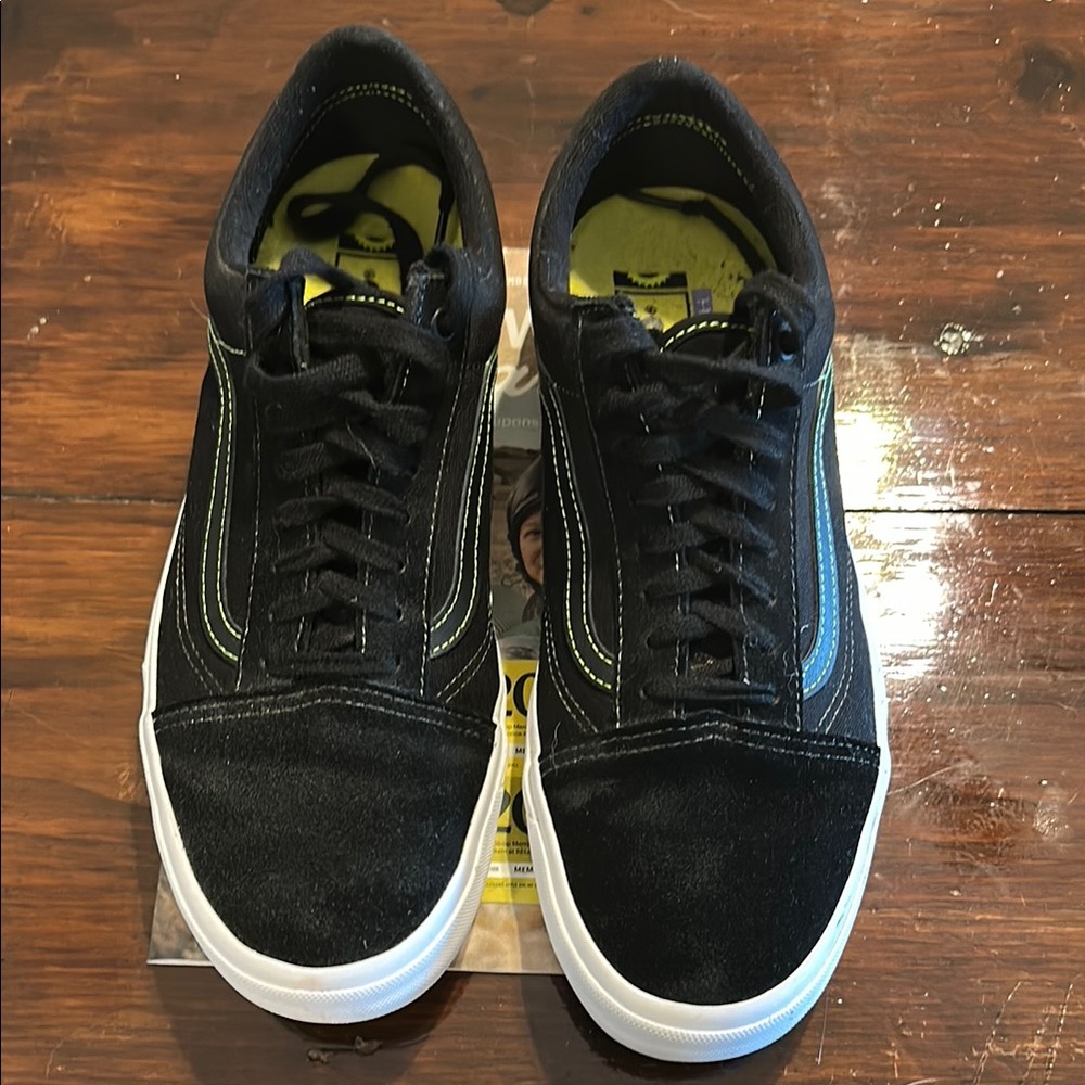 Men's old Skool Van’s with green striping